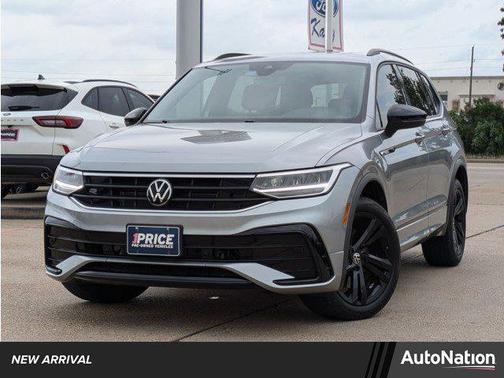 2024 Volkswagen Tiguan 2.0T SE R-Line Black