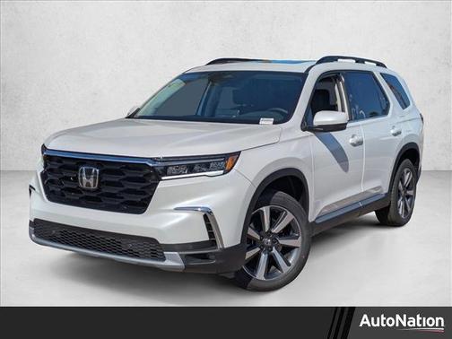 2025 Honda Pilot Touring 8-Passenger