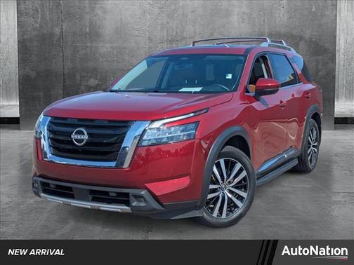 2023 Nissan Pathfinder Platinum FWD