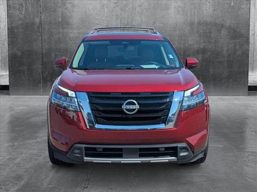 2023 Nissan Pathfinder Platinum FWD