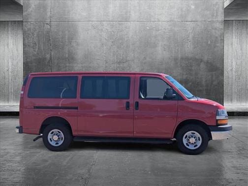 2011 Chevrolet Express 2500 LT