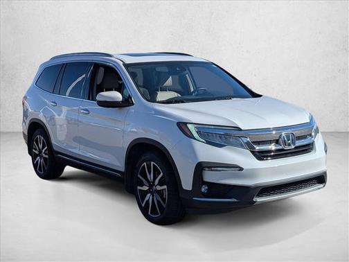 2022 Honda Pilot Touring 8-Passenger