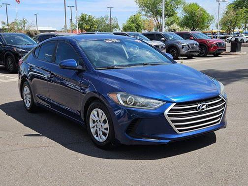 2017 Hyundai ELANTRA SE
