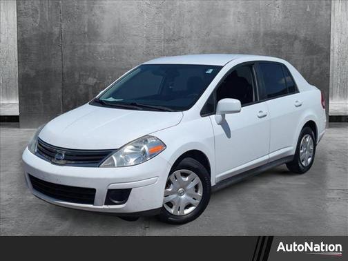 2011 Nissan Versa 1.8 S