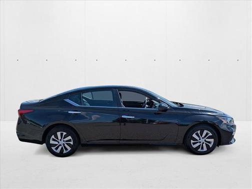 2022 Nissan Altima S FWD