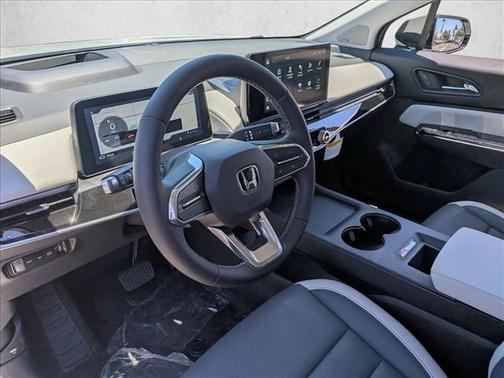 Frostline White Pearl 2026 Honda Prologue Elite