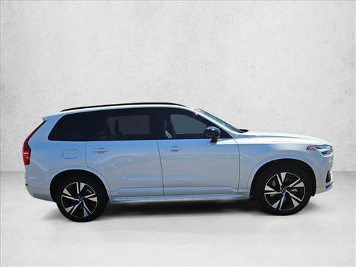 2022 Volvo XC90 Recharge Plug-In Hybrid T8 R-Design 7 Passenger