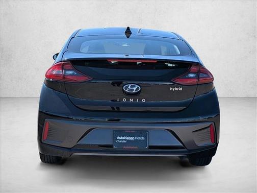 2018 Hyundai IONIQ Hybrid SEL