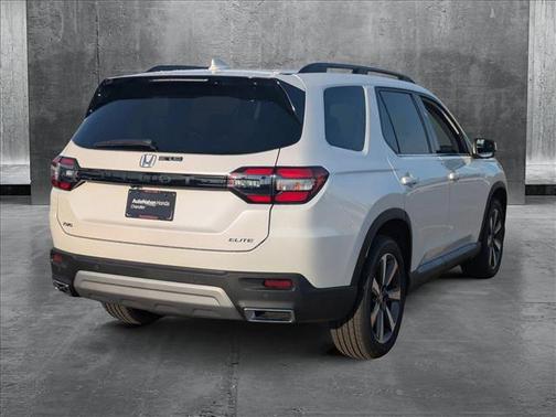 2025 Honda Pilot Elite