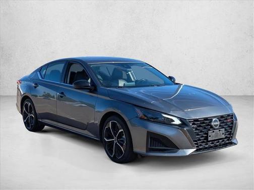 2023 Nissan Altima SR FWD