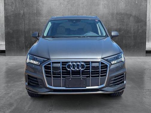 2024 Audi Q7 45 Premium Plus