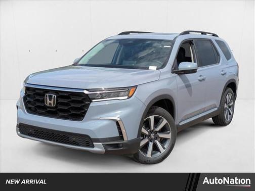 2025 Honda Pilot Touring 8-Passenger