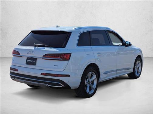 2021 Audi Q7 45 Premium