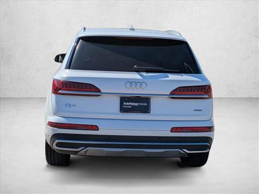 2021 Audi Q7 45 Premium