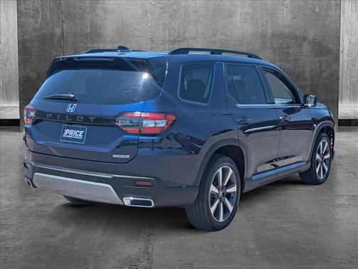 2024 Honda Pilot Touring 8-Passenger