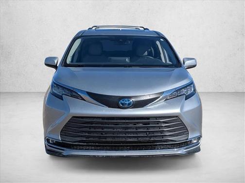 2021 Toyota Sienna XLE 7 Passenger