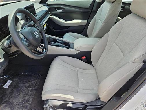 2025 Honda Accord LX 1.5T