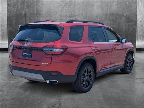 2025 Honda Pilot Touring 8-Passenger