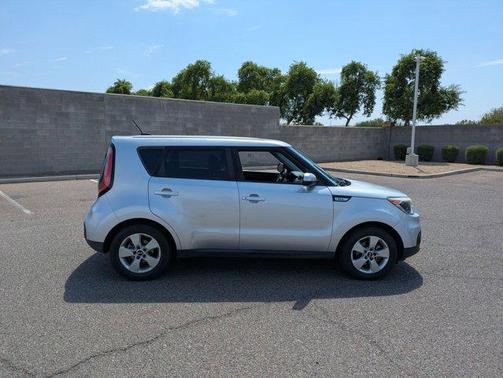 2017 Kia Soul Base