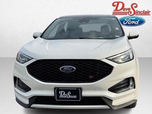 2022 Ford Edge ST