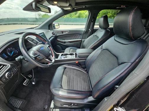 2022 Ford Edge ST Line