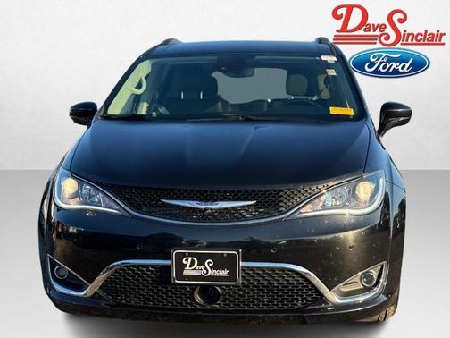 2020 Chrysler Pacifica Touring-L Plus