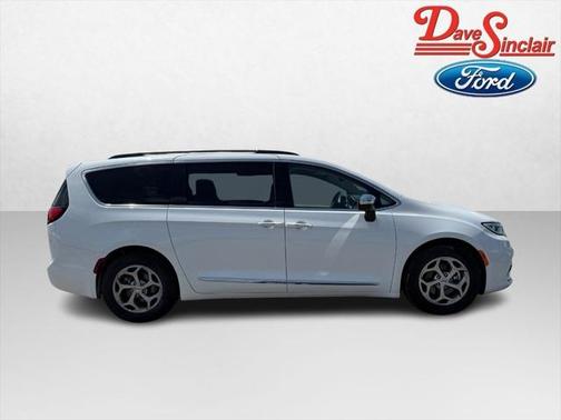 2023 Chrysler Pacifica Limited