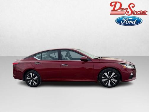 2021 Nissan Altima 2.5 SV