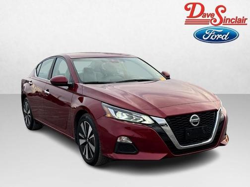 2021 Nissan Altima 2.5 SV