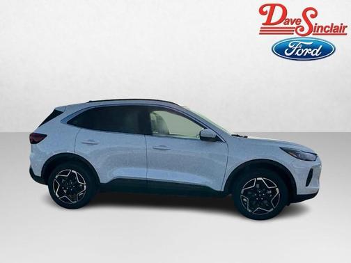 2026 Ford Escape Platinum