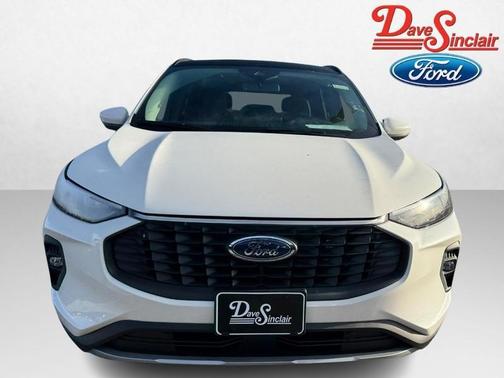 2026 Ford Escape Platinum