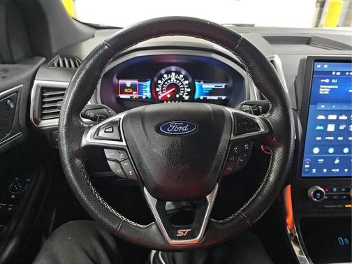 2022 Ford Edge ST