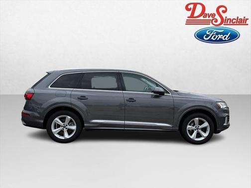 2024 Audi Q7 45 Premium Plus