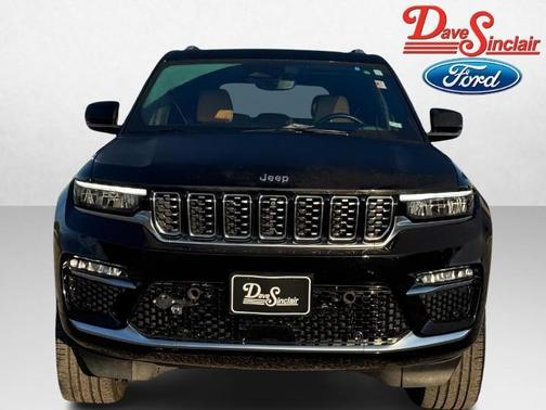 2023 Jeep Grand Cherokee Summit