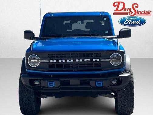 VELOCITY BLUE METALLIC 2022 Ford Bronco Black Diamond