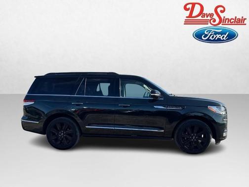 2022 Lincoln Navigator Black Label