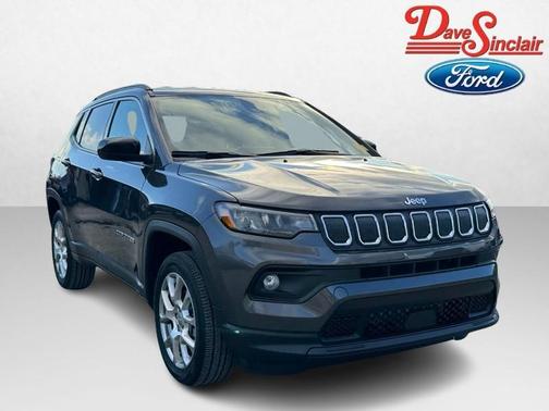 2022 Jeep Compass Latitude Lux
