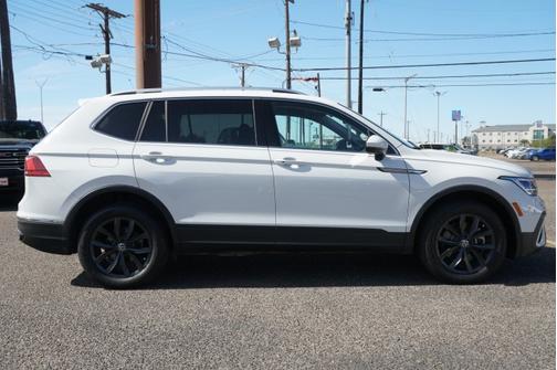 2024 Volkswagen Tiguan 2.0T SE