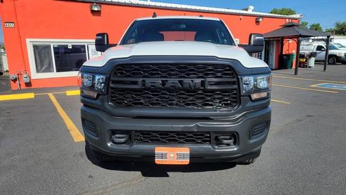 2023 RAM 2500 Tradesman Crew Cab 4x4 8' Box