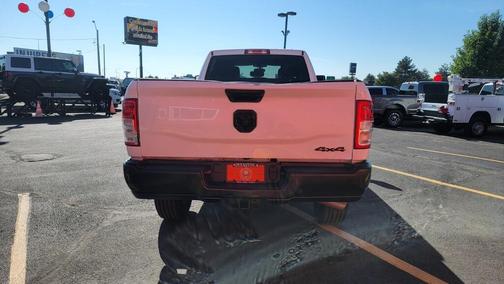 2023 RAM 2500 Tradesman Crew Cab 4x4 8' Box