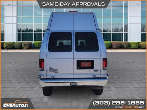 2011 Ford E350 Super Duty Cargo