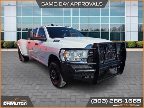 2022 RAM 3500 Tradesman Crew Cab 4x4 8' Box