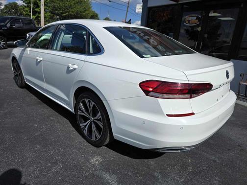 2020 Volkswagen Passat 2.0T SE