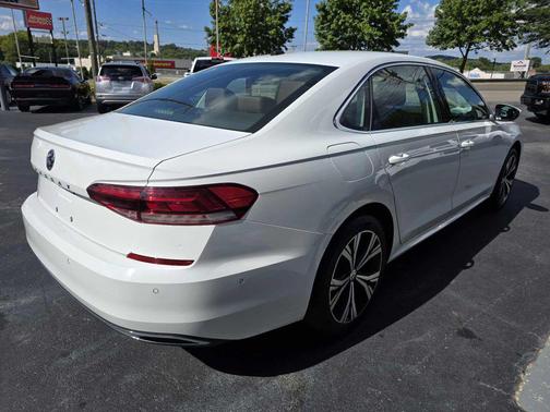2020 Volkswagen Passat 2.0T SE