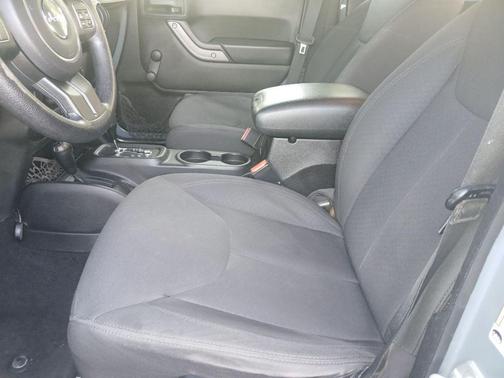 Anvil Clearcoat 2015 Jeep Wrangler Unlimited Sport