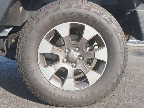 Anvil Clearcoat 2015 Jeep Wrangler Unlimited Sport