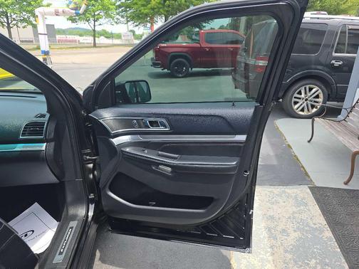 Shadow Black 2016 Ford Explorer Sport