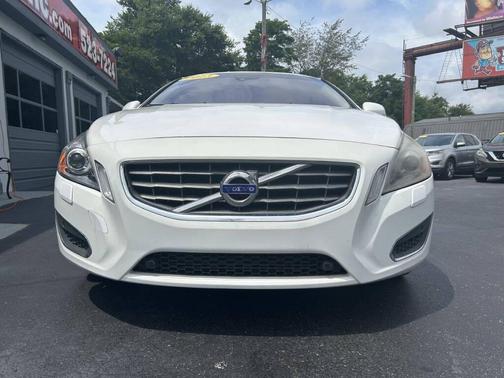 2013 Volvo S60 T5