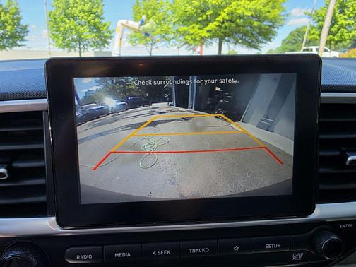 Shimmering Silver 2023 Hyundai VENUE SEL