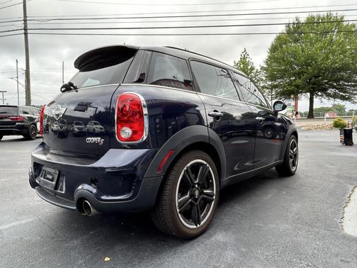 2011 MINI Cooper S Countryman Base